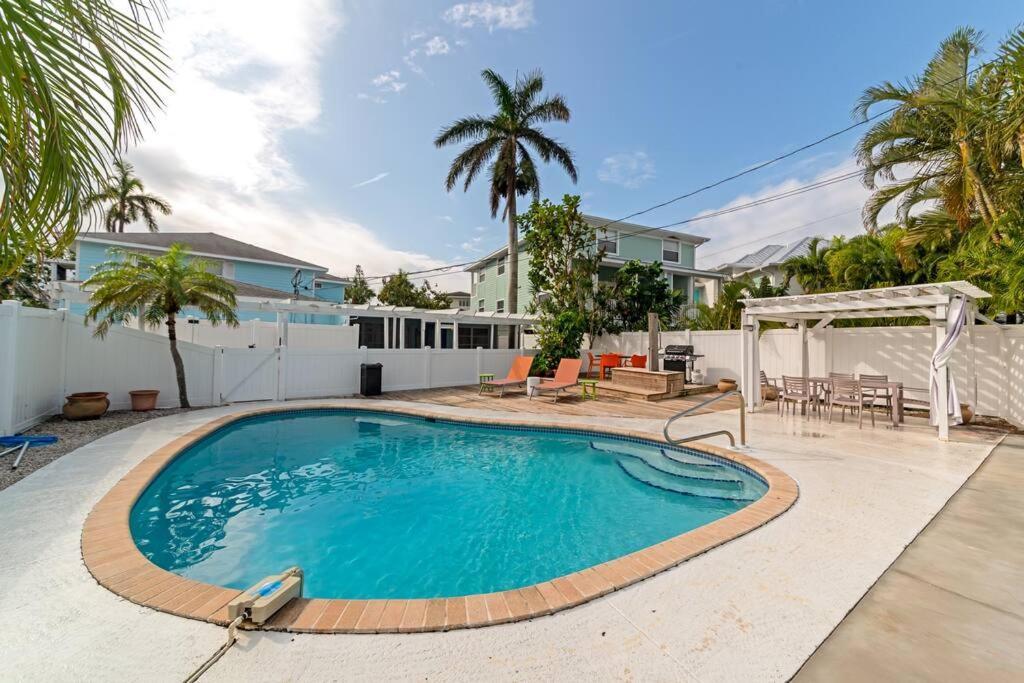 Walk To The Beach - Island Villa Cayo Siesta Exterior foto